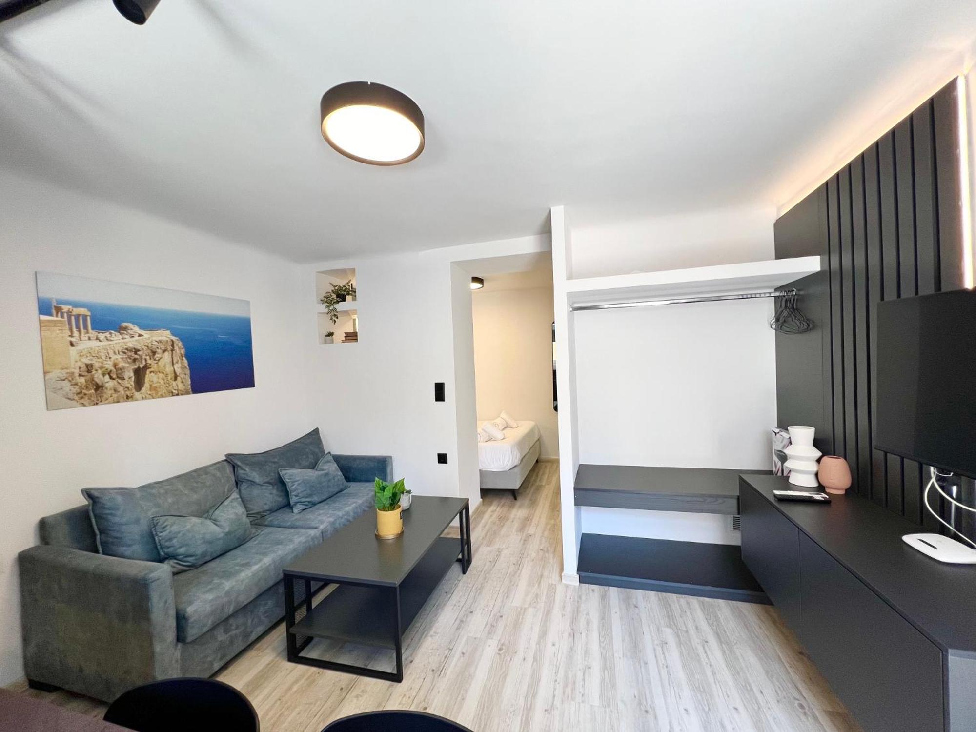 The Philosopher's House Apartment *